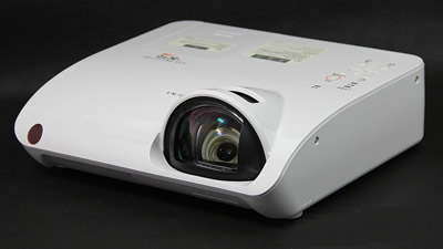 Short Throw Projector ACTO LX645W